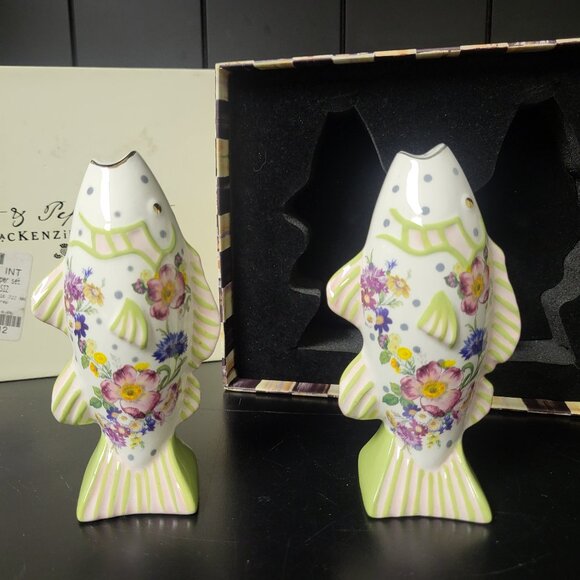 MacKenzie-Childs, Ltd Aurora New York  Freckle Fish Salt and Pepper Set with Box - Picture 1 of 6